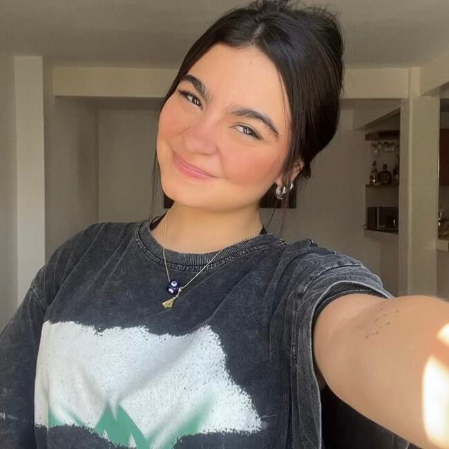 Babysitter in Caracas: Daniela