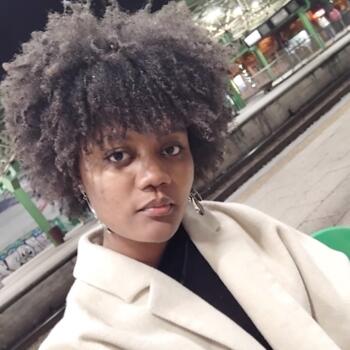 Babysitter in Amadora: Lucy