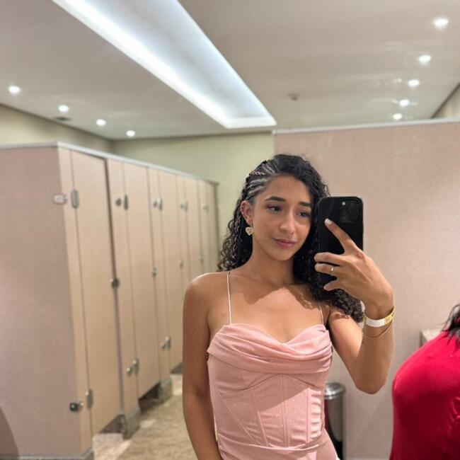 Babá em Sarzedo: Ana Luiza