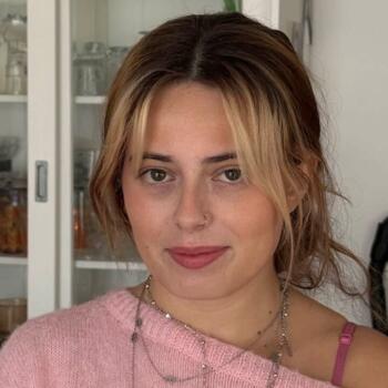 Babysitter in La Rochelle: Marie