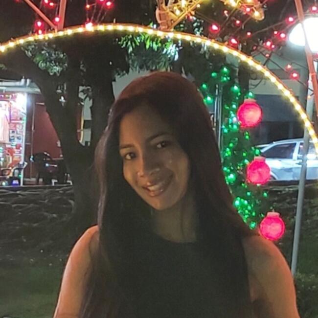 Babá em Primavera do Leste: Lya