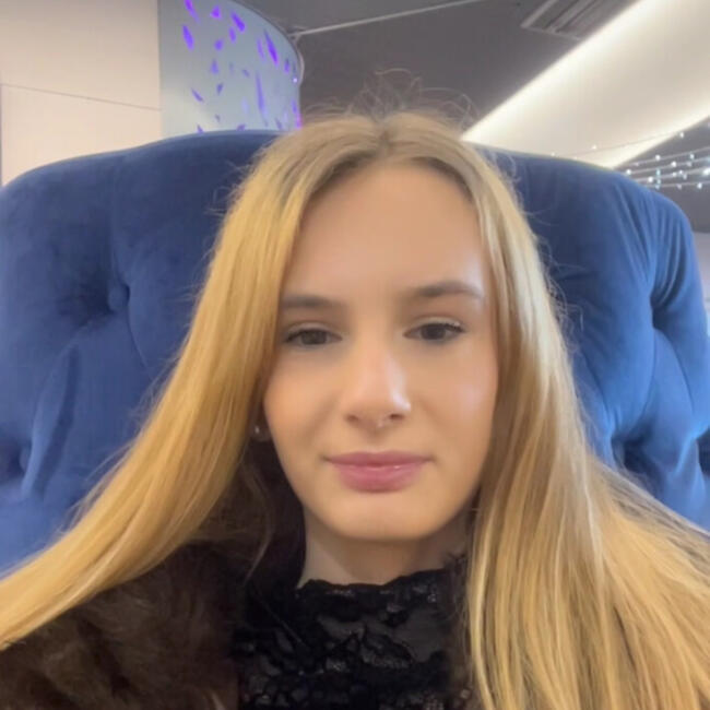 Babysitter in Asnières-sur-Oise: Amelie