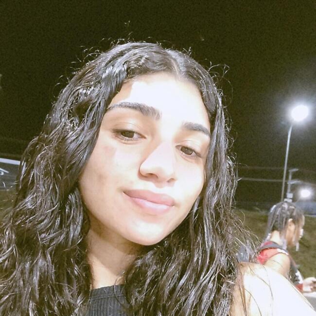 Babá em Serra: Debora