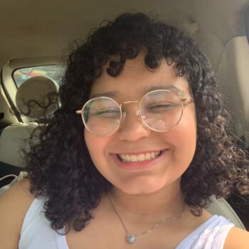 Babysitter in Maringá: Anna