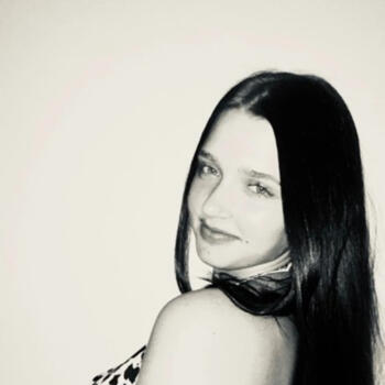 Babysitter in Gonfaron: Kenza