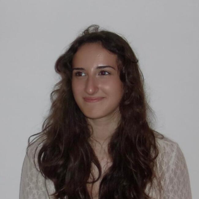 Babysitter in Asnières-sur-Seine: Chloé