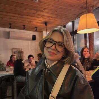 Babysitter in Saint-Ouen: Maud