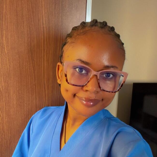 Nanny in Jeddah: Flavian