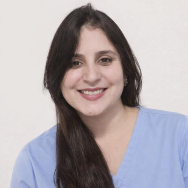 Babysitter in Senador Canedo: Alyne