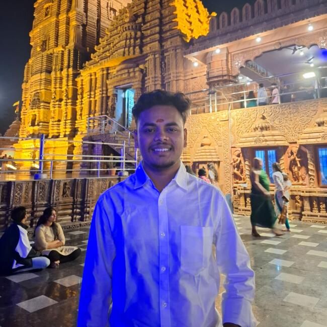 Babysitter in Hyderabad: Maheshwar