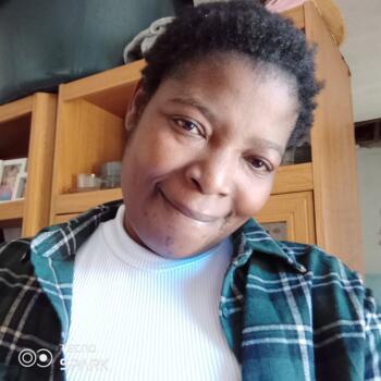 Babysitter in Cape Town: Miriam