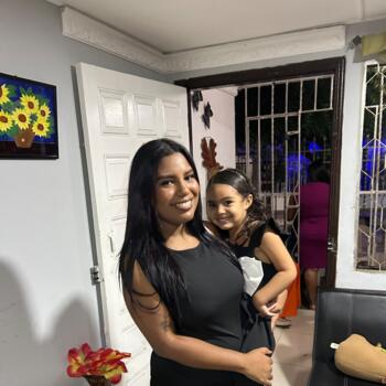 Babysitting job in Soledad: babysitting job Sharon