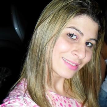 Babysitting job in Curitiba: babysitting job Halyne