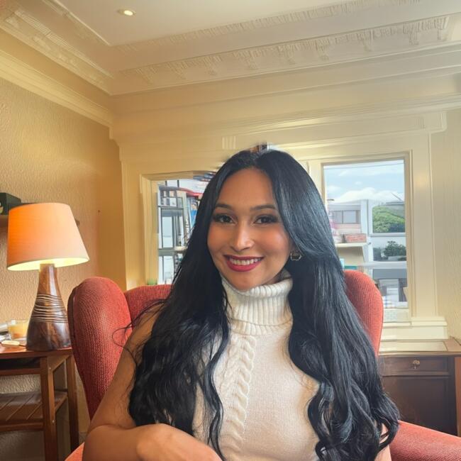 Ama em Amadora: Laryssa