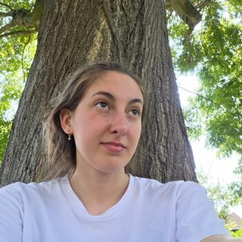 Babysitter in Sint-Eloois-Winkel: Kiënna