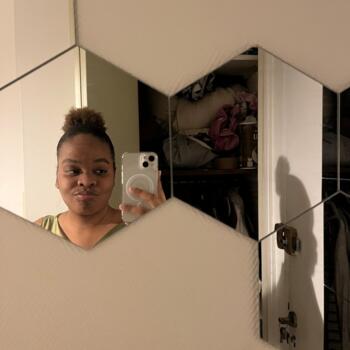 Babysitter Tours: Eunice