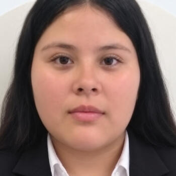 Babysitter in Trujillo: Ariana Daleska