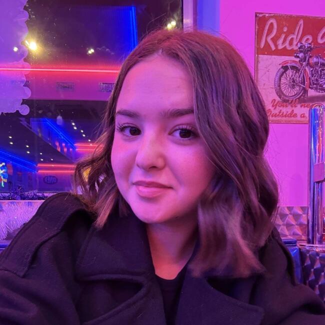 Babysitter in Torchefelon: Emma