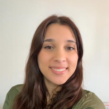 Babysitter Villeneuve-de-la-Raho: Nina