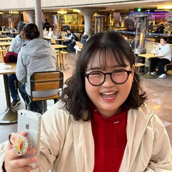 Babysitter in Sydney: Aria