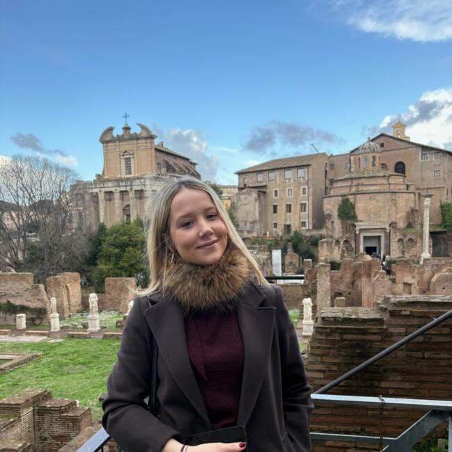 Babysitter in Madrid: Alicia