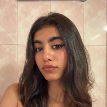 Babysitter Mumbai: Asmi