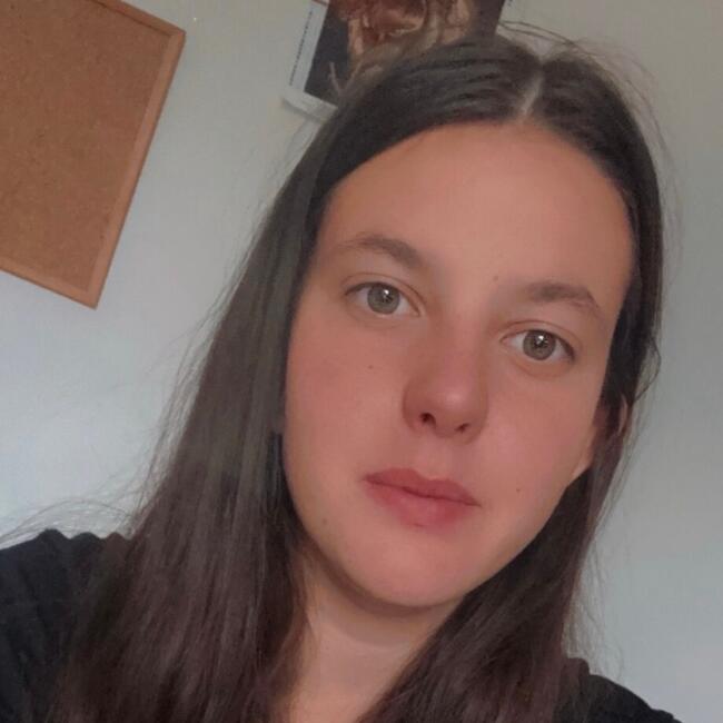 Babysitter in Lorgues: Leane