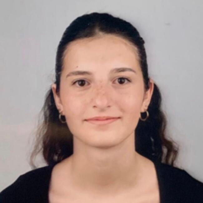 Babysitter in Perugia: Kiara