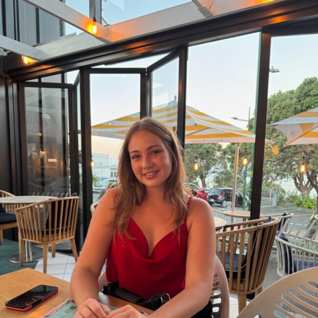 Babysitter in Orewa: Kristen Du Plessis