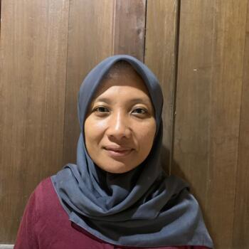Babysitter in Yogyakarta: Rita