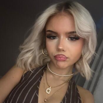 Babysitter in Grimsby: Daisy