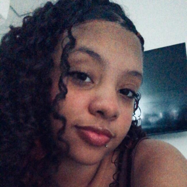 Babysitter in Caraguatatuba: Ana Júlia