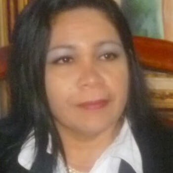 Niñera Marbella: Gina Esther