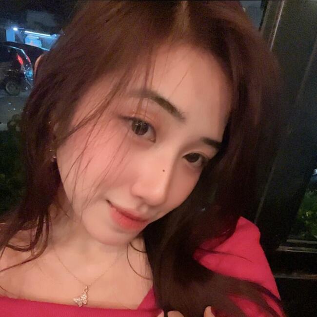 Babysitter in Kuala Lumpur: Bella