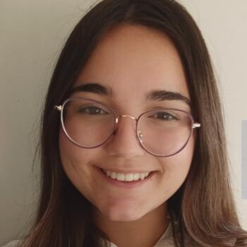 Babysitter em São Domingos de Rana: Rita Ribeiro