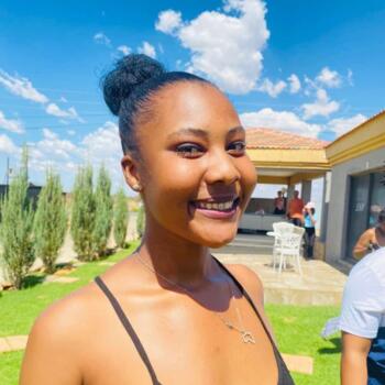 Nanny in Mahikeng: Omphemetse