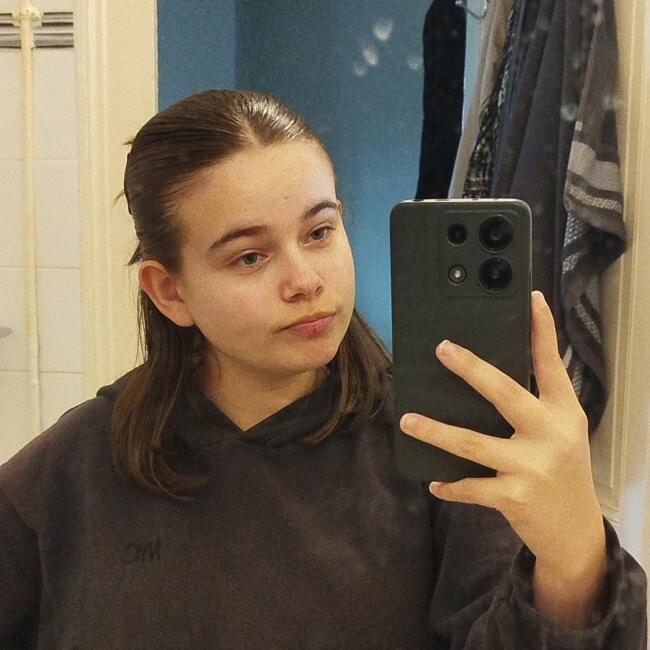 Babysitter in Châteauneuf-sur-Loire: Magalie