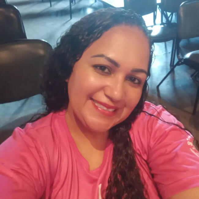 Babysitter in São Gonçalo (São Gonçalo): Vivian