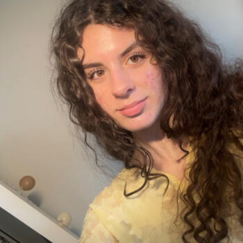 Babysitter in Canohès: Alexia