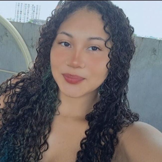 Babysitter in Belém: Brenda