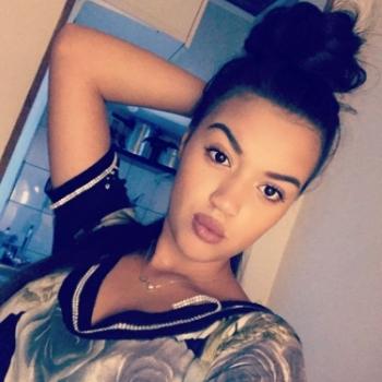 Nounou Aubervilliers: Safia