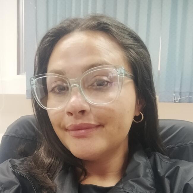 Babysitter in Cartago: Amanda