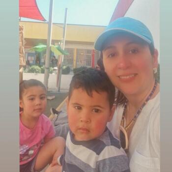 Trabajos de nanny en Estación Colina: trabajo de niñera Diana
