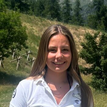 Babysitter in Villeurbanne: Loane