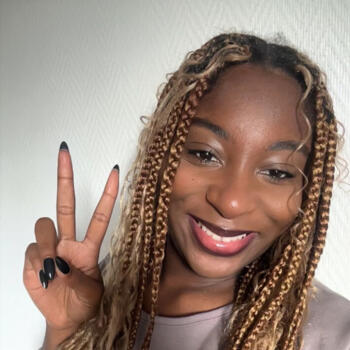 Babysitter in Asnières-sur-Seine: Sun-Sarah