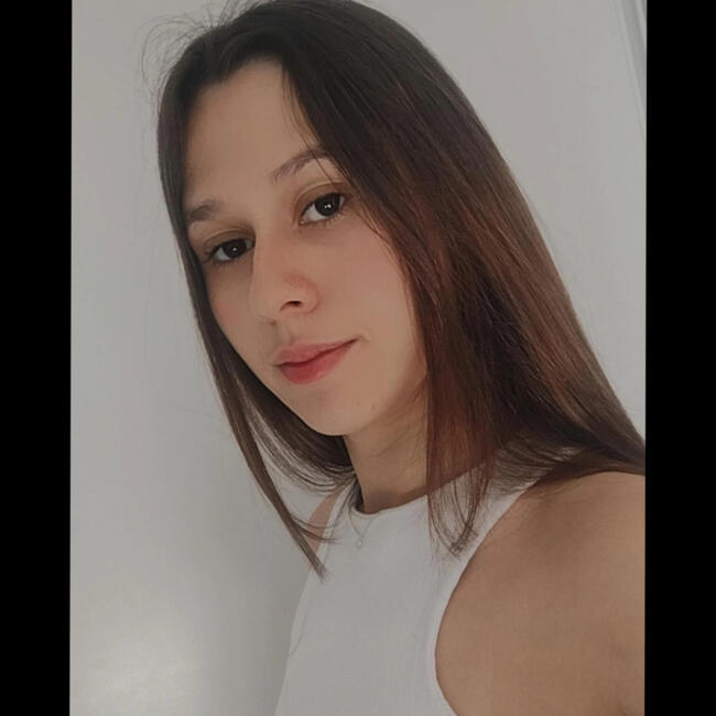 Babysitter in Leme: Leticia