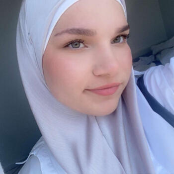 Babysitter in Bischheim: Farida