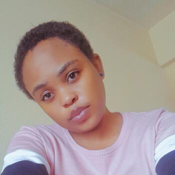 Babysitter Springs: Amanda