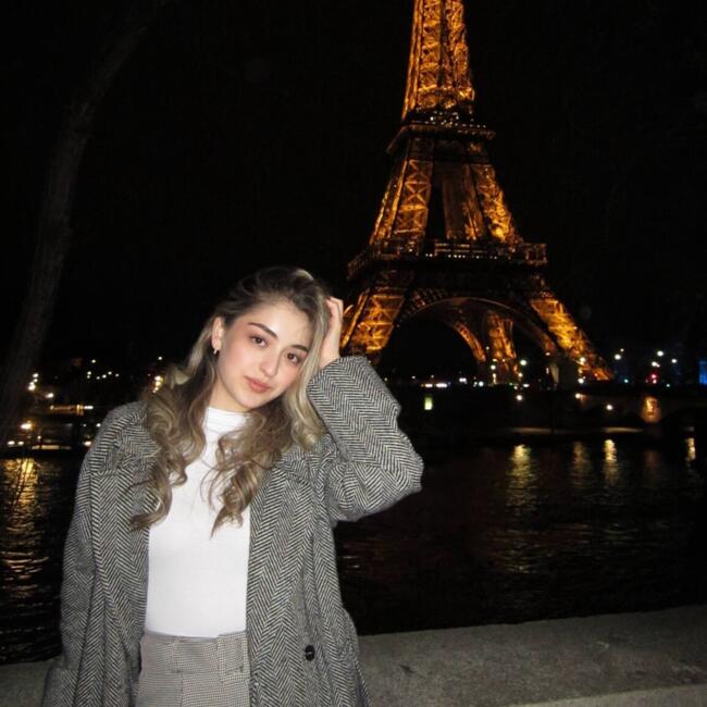 Babysitter in Rome: Kristina