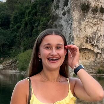 Babysitter in Clermont-Ferrand: Ilona